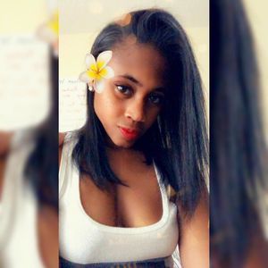 Meet your Posher, Leandra